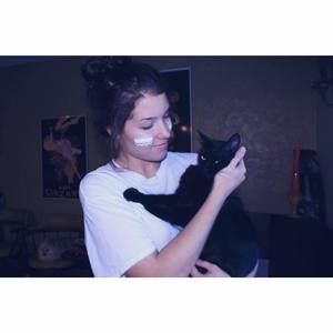 Meet your Posher, Abigail